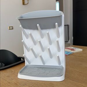 Ubbi Bottle Drying Rack in Light Gray